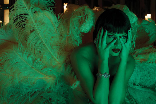Taylor Swift Releases Acoustic Renditions of 'The Life of a Showgirl' Tracks on Exclusive CD
