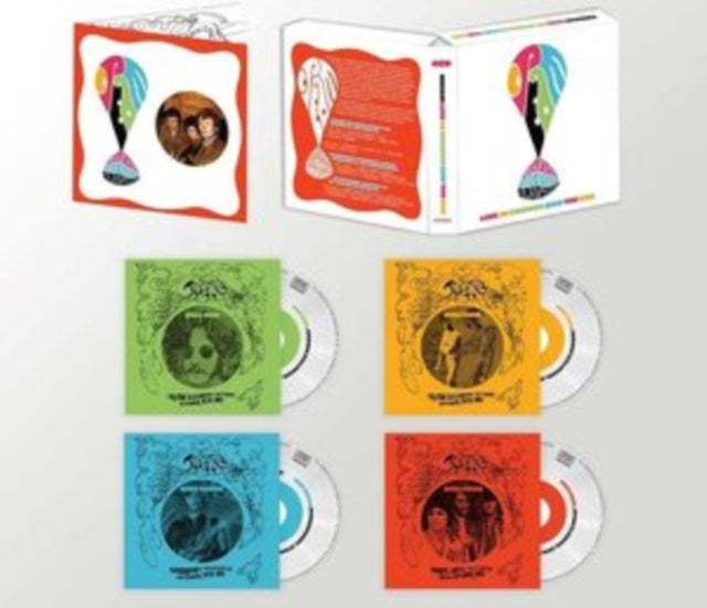 Live in Sweden and the USA