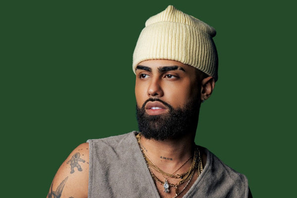 Jay Wheeler’s ‘De Lejitos’ Gets Up Close With No. 1 on Latin Airplay: ‘Fills Me With Great Pride’