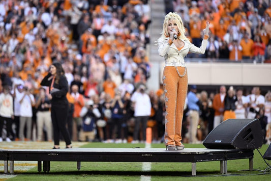 Dolly Parton to Be Honored by Tennessee Football Team With Special Helmet Decal: ‘The Queen of East Tennessee’