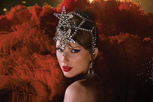 Taylor Swift Launches Third Edition of ‘Showgirl’ Vinyl With ‘Tiny Bubbles in Champagne’ Theme