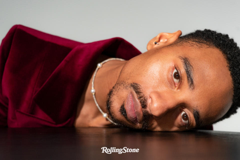 Durand Bernarr and Blake Shelton to perform on TV this week, May 12-18