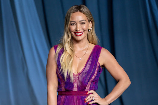 Hilary Duff Performs 'What Dreams Are Made Of' Live for the First Time