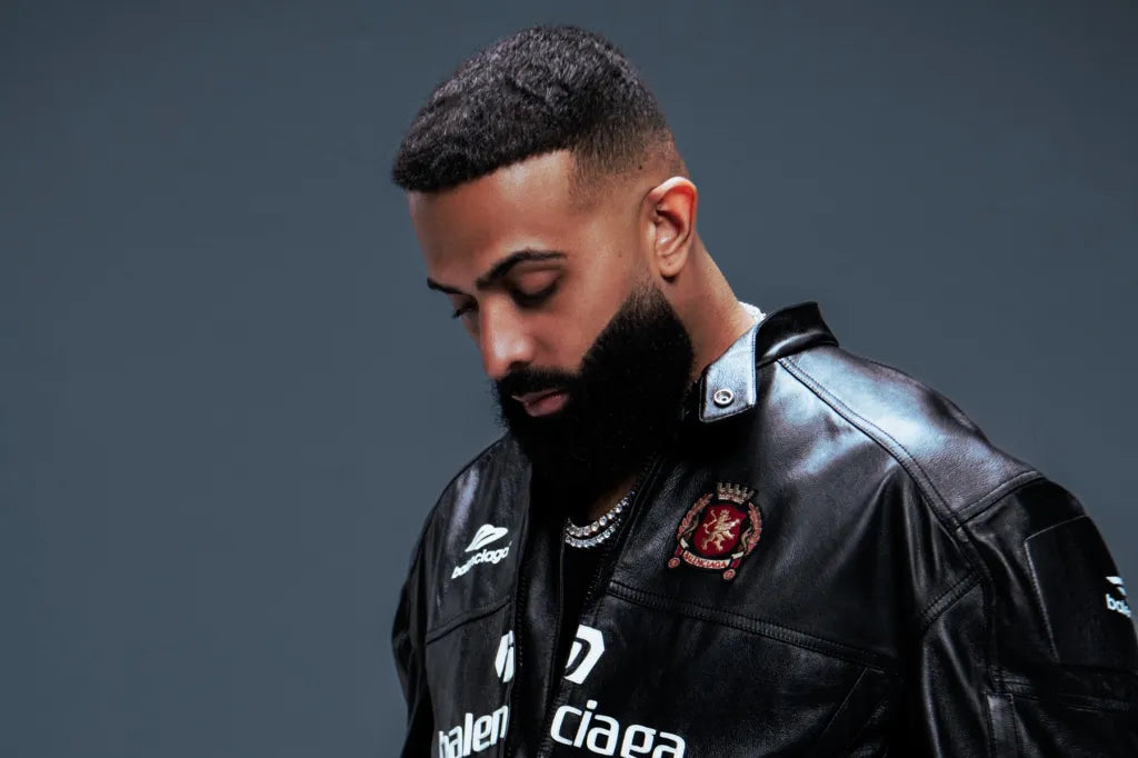 Eladio Carrión’s ‘CORSA’ Races Into Top 10 on Top Latin Albums Chart