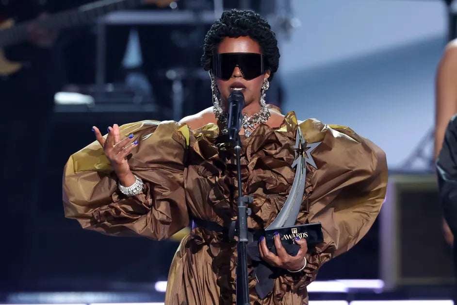 Lauryn Hill Receives Living Legend Icon Award After Incredible Tribute at 2026 BET Awards