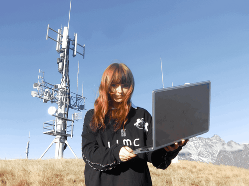 Ninajirachi Marks Release of Highly Praised Dance Record, Hailing It as a 'Golden Age of Internet Music'