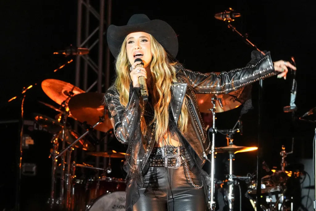 Following Delay Due To High Winds, Lainey Wilson Brings Masterful Headlining Set to Stagecoach on Saturday Night