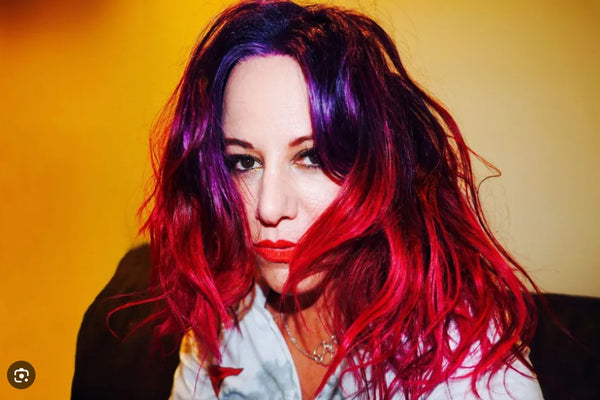 Tom Morello, Garbage, Violet Grohl and More Pay Tribute to L7’s Jennifer Finch