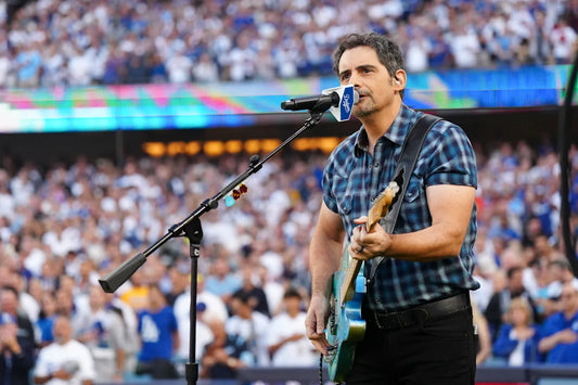 Brad Paisley Contemplates Singing the National Anthem Prior to World Series' Lengthiest Matches