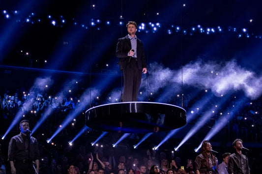 Alex Warren Addresses Technical Issues During Grammys Performance