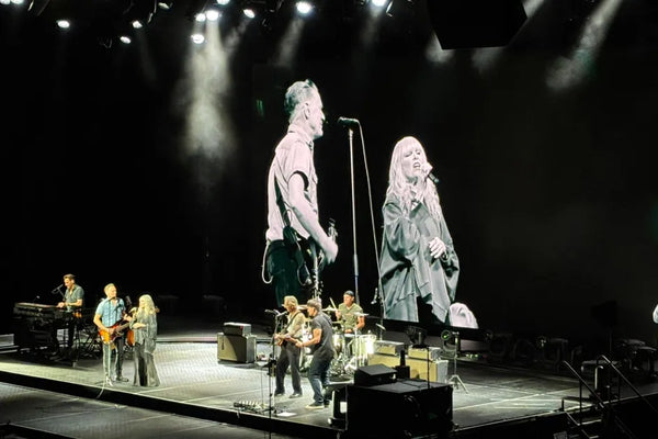 Bryan Adams Brings Out Pat Benatar & Neil Giraldo for Surprise Stevie Wonder Cover in Detroit