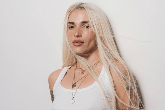 Elena Rose on Karol G’s ‘Genuine’ Invitation to Open Her Viajando Por El Mundo Tropitour: ‘I Feel Like I’m Going on Tour With a Friend’