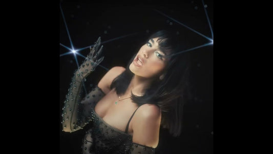 Dua Lipa's 'Levitating' Music Video Hits 1 Billion Views on YouTube, Sending Fans into Retro-pop Ecstasy