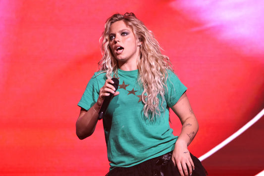 In a Tizzy: Reneé Rapp Postpones Concert Due to Illness, Reschedules for November