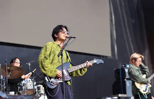 Wave to Earth's Sold-Out London Gig: A Journey into Their Inner Side