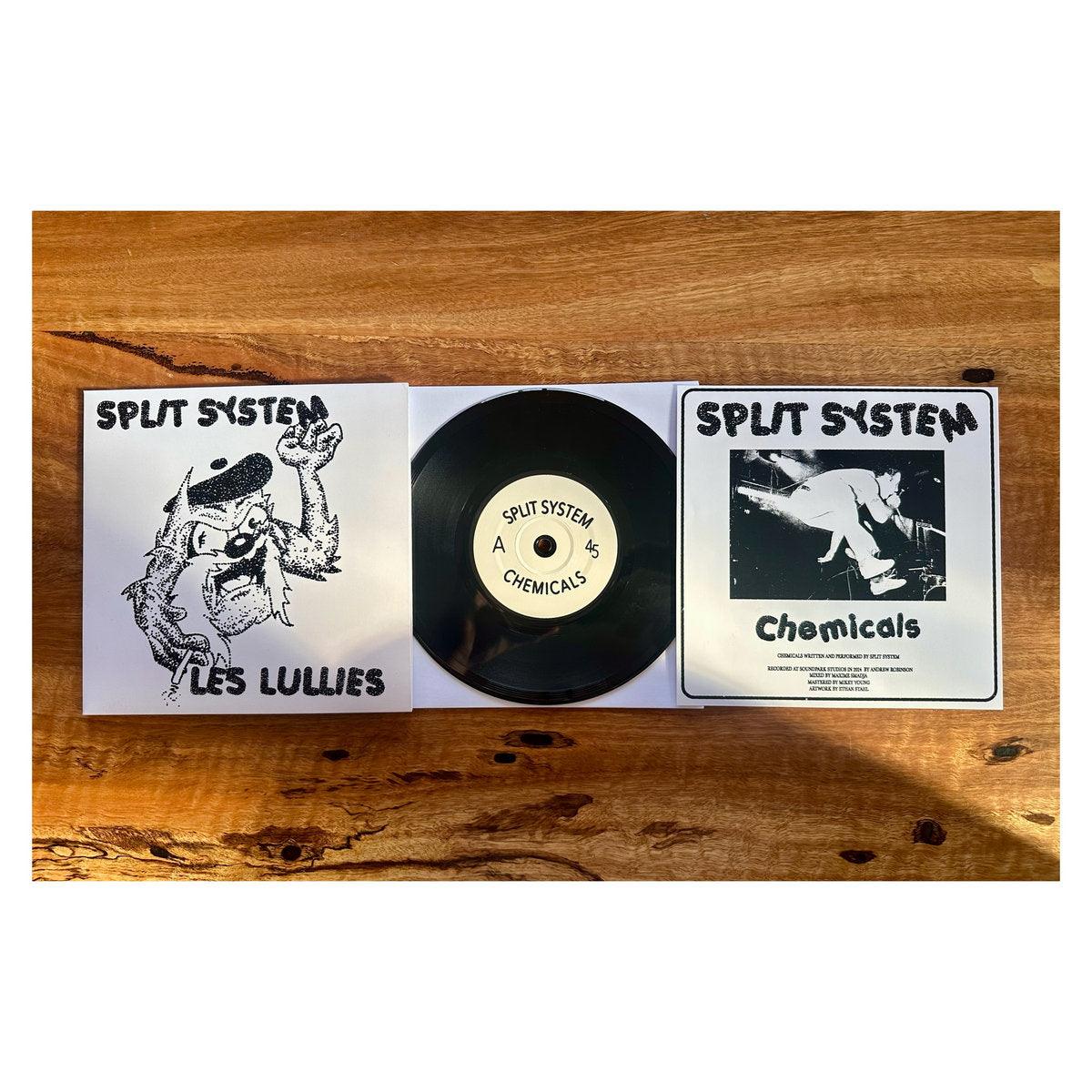 Chemicals / A LEtroit