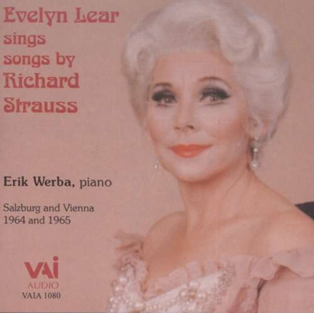 Sings Songs By Richard Strauss