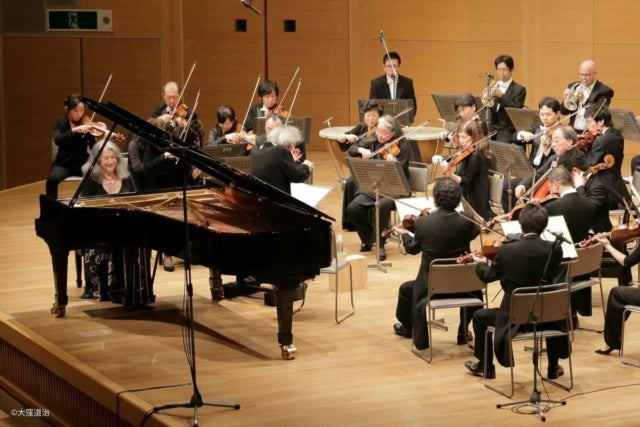 Beethoven: Piano Concerto No. 1 / Symphony No. 1