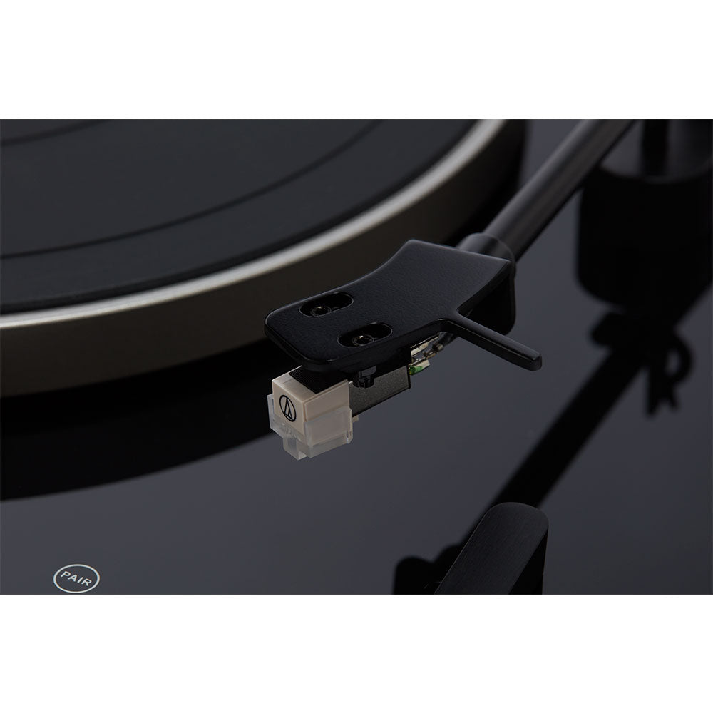 APX-680BT Turntable (Black)