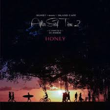 Honey Meets Island Cafe After Surf Time 2