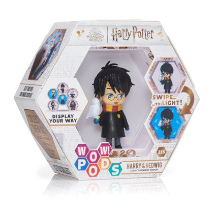 Wow! Pod Wizarding World - Harry With Hedwig (Wo)
