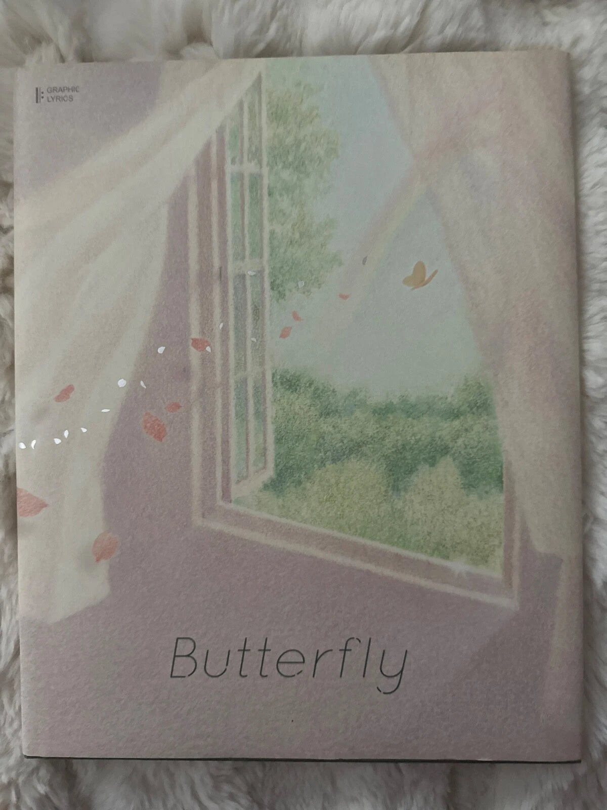 Butterfly (Graphic Lyrics Vol. 5)